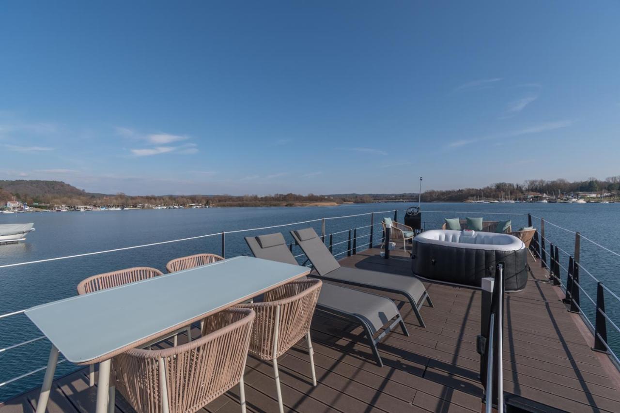 La Dolce Vita House Boat Hotel Lisanza Eksteriør billede